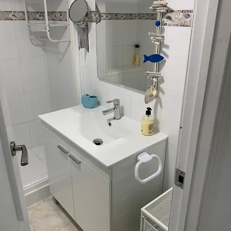 شقة Service Lazaro- Aguamarina 53 *